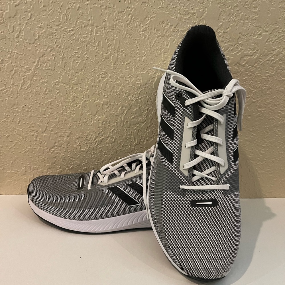 Adidas Men’s 11.5 Prime Blue Running shoe